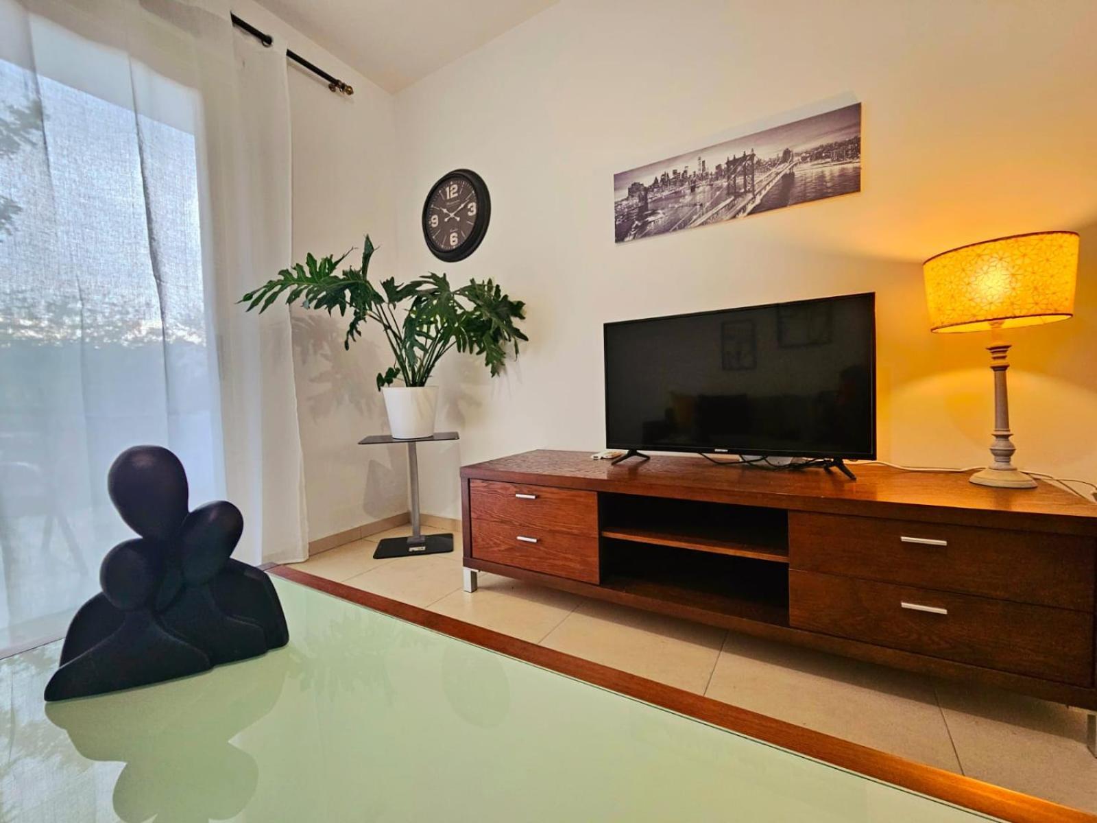 Elysia Park Apartments 파포스 외부 사진