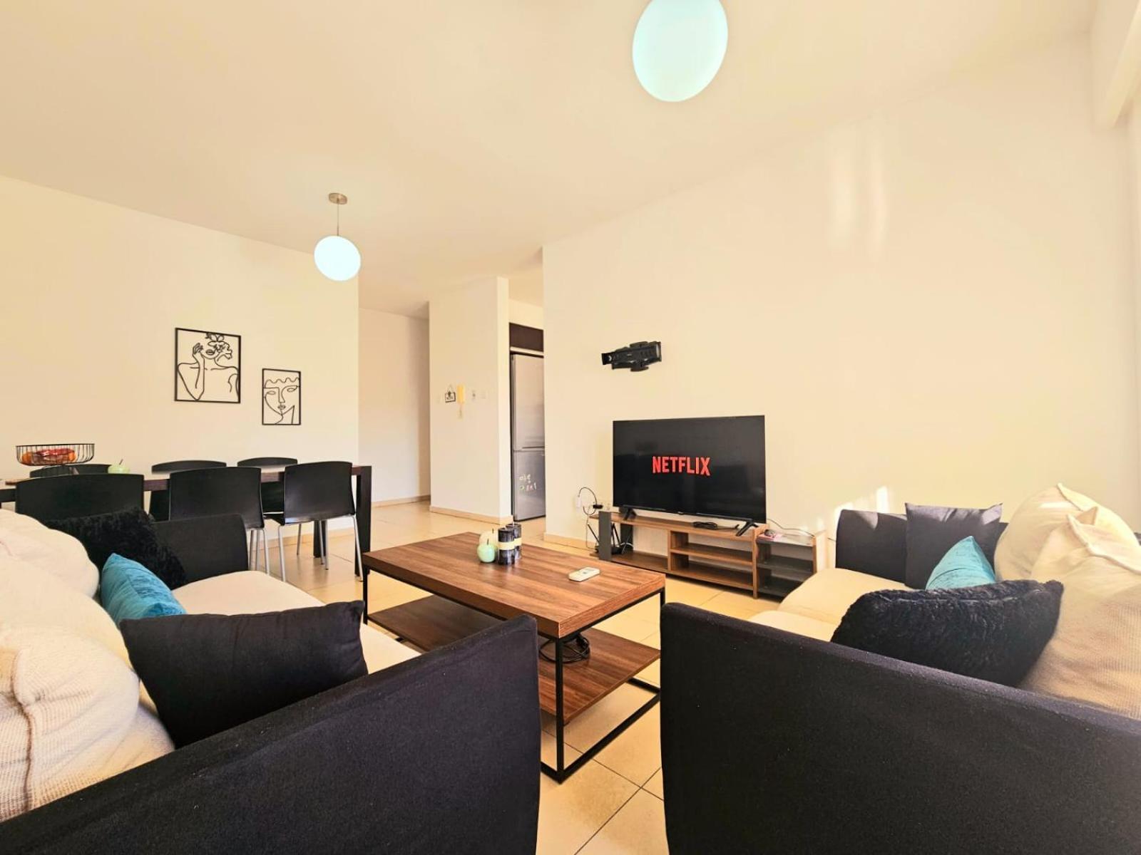 Elysia Park Apartments 파포스 외부 사진